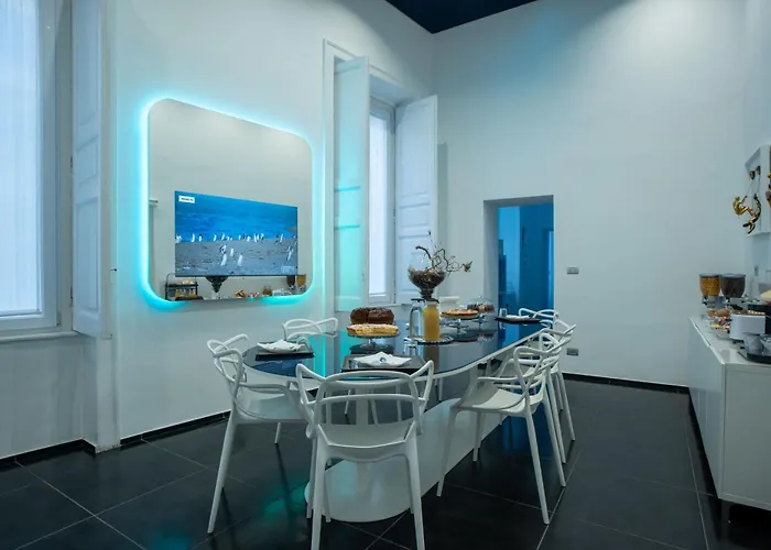 Bed and Breakfast Skyhouse Chiatamone Napoli